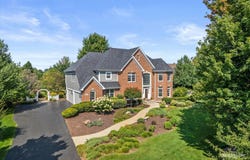 11N600 Hunter Trail, Elgin, IL 60124