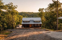 12089 Cantwell Cliffs Road, Rockbridge, OH 43149