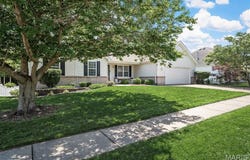 1156 Ivy Point Drive, O'Fallon, MO 63366