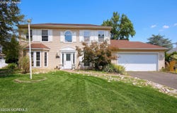 8 Lindner Lane, Howell, NJ 07731