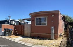 1717 E Avenue I, Lancaster, CA 93535