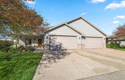 320 E EVERGREEN Drive, KAUKAUNA, WI 54130