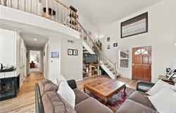 22617 Copper Hill, Saugus, CA 91350