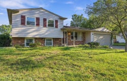 112 Overbrook Drive, Flushing, MI 48433