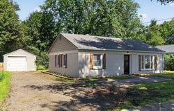 5073 E H Avenue, Kalamazoo, MI 49048