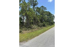 Flamingo Ln, Navarre, FL 32566