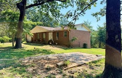 1512 County Road 421, Poplar Bluff, MO 63901