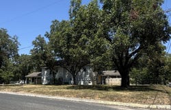 418 GRAHAM ST, Boerne, TX 78006