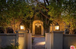 5425 Encino Ave, Encino, CA 91316