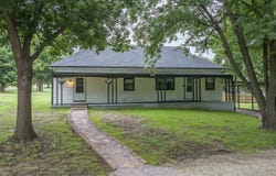 1701 E Chestnut Ave., Arkansas City, KS 67005