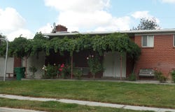 4932 S PINEHILL Dr, Murray, UT 84107