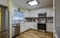 260 S CENTRAL Avenue, UMATILLA, FL 32784