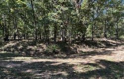 Kip Drive, Edwards, MO 65326
