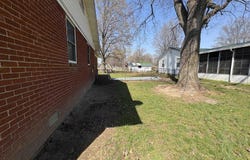 1402 Basil St, Corning, AR 72422