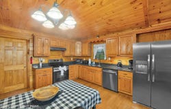275 Hillary Drive W, Freeland, PA 18224