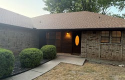 1058 E Jefferson Street, Van Alstyne, TX 75495