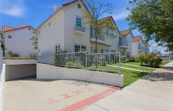 42 N Michigan, Pasadena, CA 91106