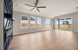 806 N Avenue E, Springtown, TX 76082