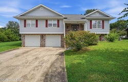 1924 LAKEVIEW Drive, Fulton, MO 65251