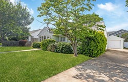 6 Island Street, Plainview, NY 11803