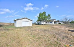 1134 State Higway 95, Shiner, TX 77984