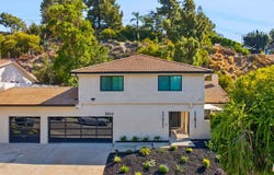 3243 Kirkham Dr, Glendale, CA 91206