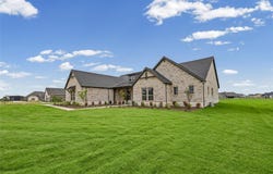 12409 Hornfels Drive, Krum, TX 76249