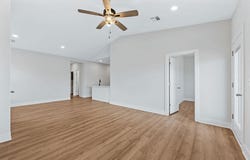 850 S Jay St, Valley Center, KS 67147-8977