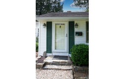 47 Maple Avenue, Old Saybrook, CT 06475