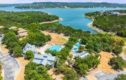 17708 Maritime Point Dr, Jonestown, TX 78645