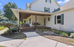 1998 CHELSEA Drive, Springfield, IL 62712
