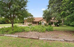 605 Oak Crest Ln, Georgetown, TX 78628