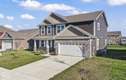 6874 Nottingham Lane, McCordsville, IN 46055