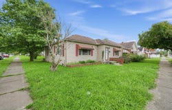 137 N 8th St, Greenfield, OH 45123