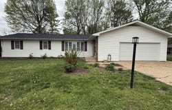 1006 E 10th Street, Mountain Grove, MO 65711
