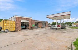 120 US-40 Highway, Odessa, MO 64076