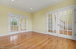 1002 Circle Green Drive, South Abington Twp, PA 18411