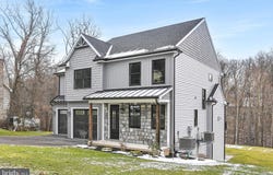 4 PINE TREE Drive, NEW CUMBERLAND, PA 17070