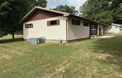 413 S Third Street, Ava, IL 62907