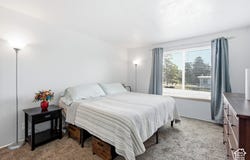 20 W LESTER Ave, Murray, UT 84107