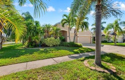 443 YORK DALE Drive, RUSKIN, FL 33570