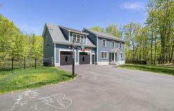 5 Taylor Lane, Kennebunk, ME 04043