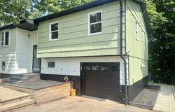 2 Heather Road, Hamden, CT 06518