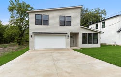 104 E Miller, Whitewright, TX 75491
