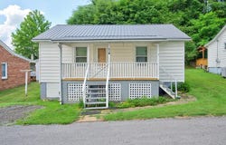 116 Vaughan St, Fries, VA 24330