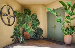 12841 Bloomfield Street, Studio City, CA 91604