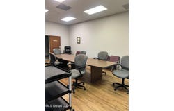 5555 Robinson Road, Jackson, MS 39204