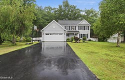 106 Halfmoon Drive, Altamont, NY 12009