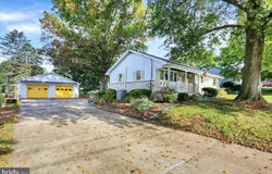 1018 MAHLON Drive, LEESPORT, PA 19533