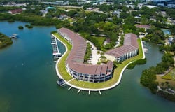 129 BRENT Circle, OLDSMAR, FL 34677